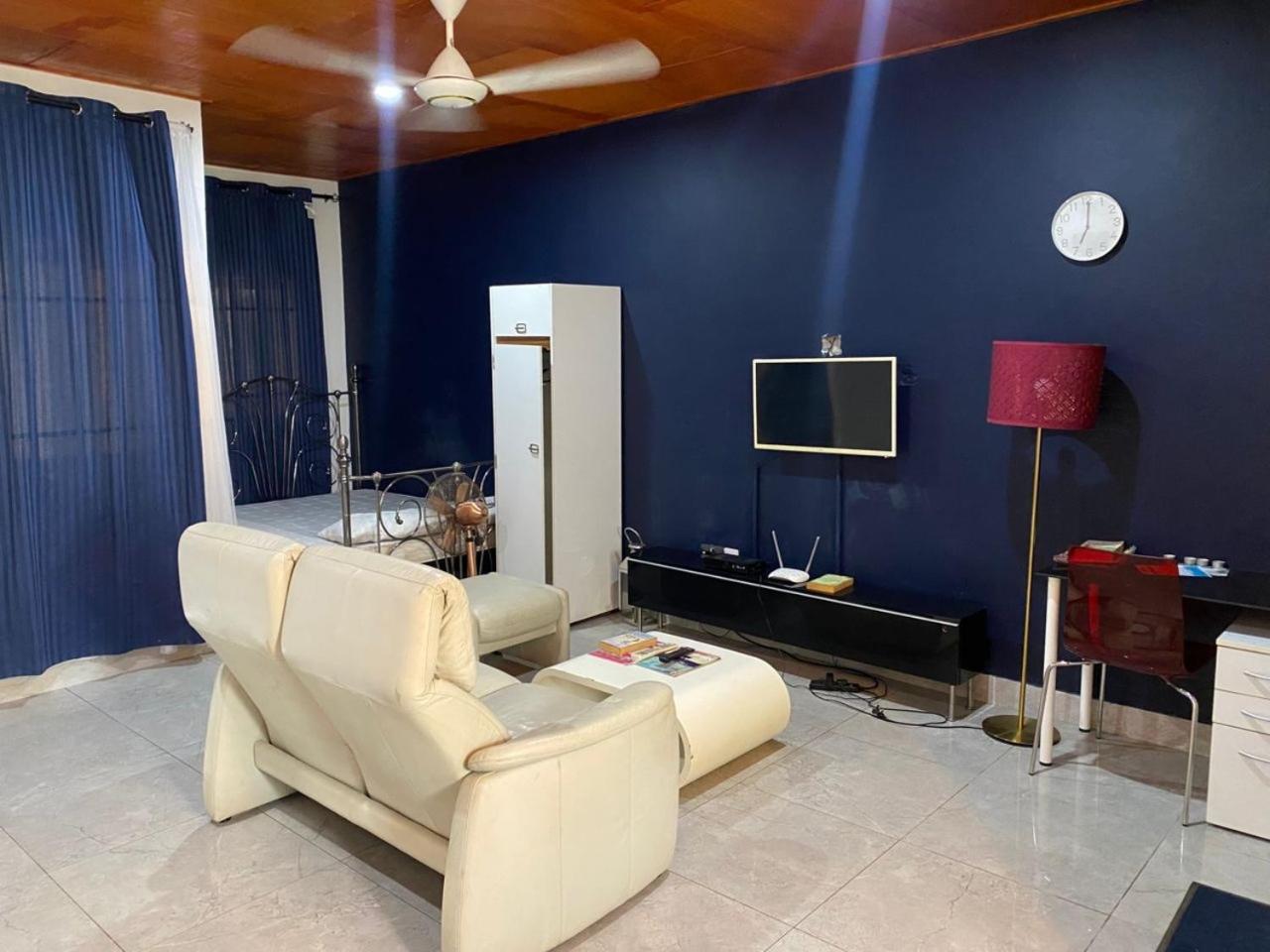 Yazmin Studio Residence Lamin Luaran gambar