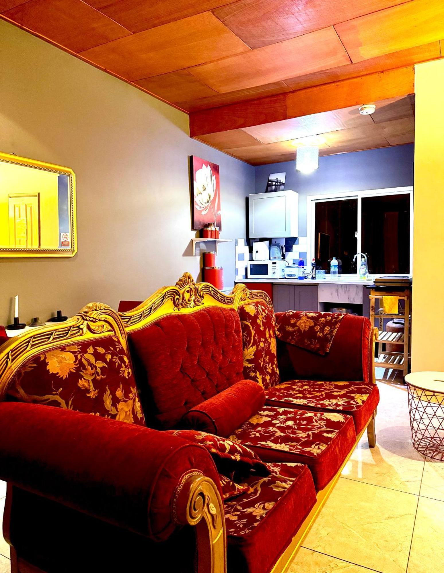 Yazmin Studio Residence Lamin Luaran gambar